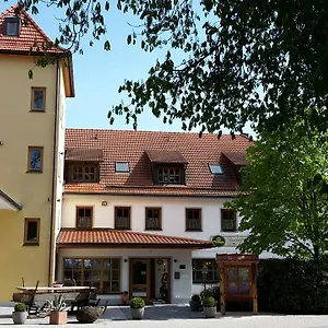 Sempt Hotel